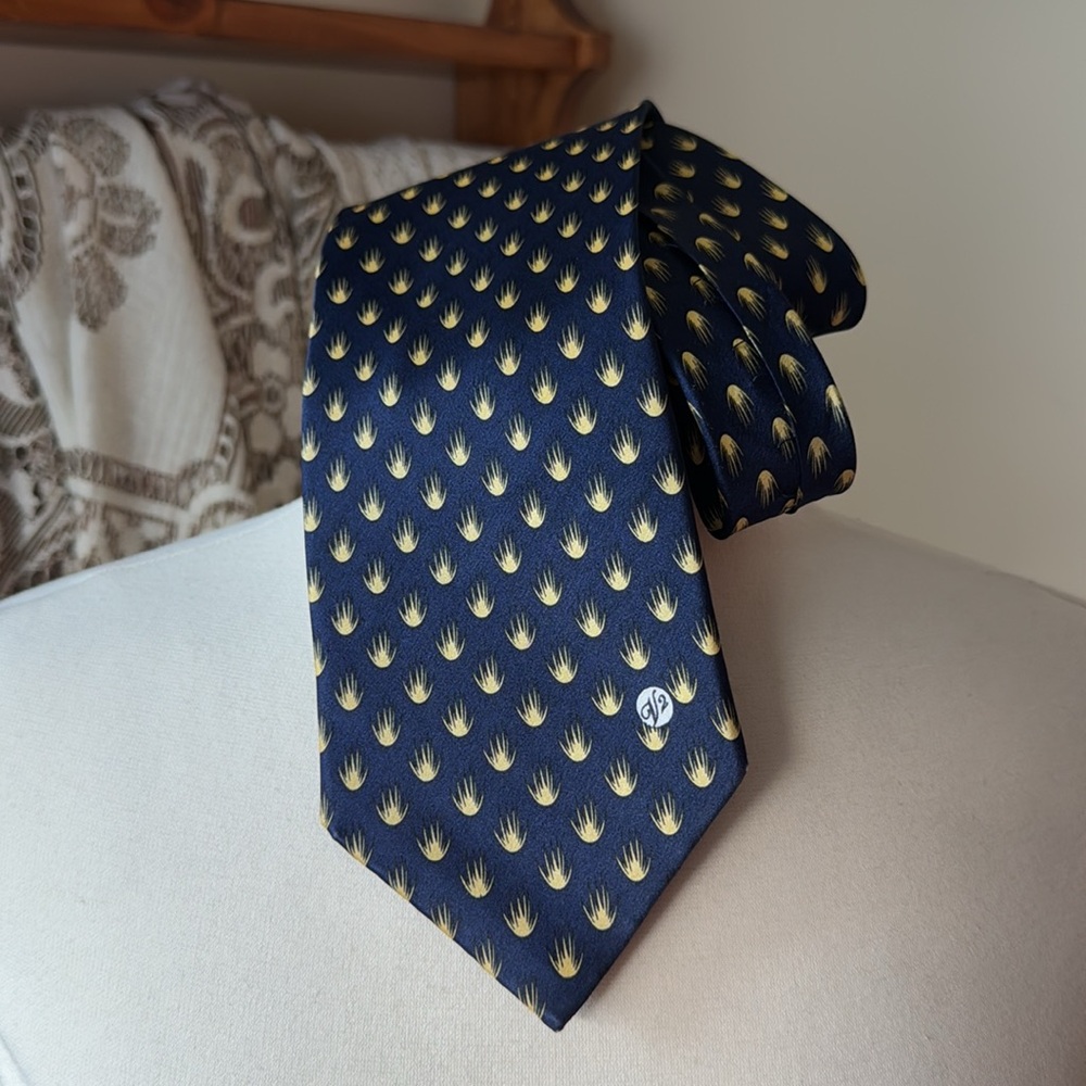 Vintage Versace 100% Silk Navy‎ Tie